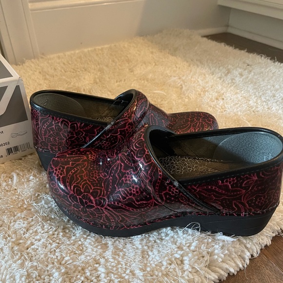 Dansko XP - Picture 3 of 3